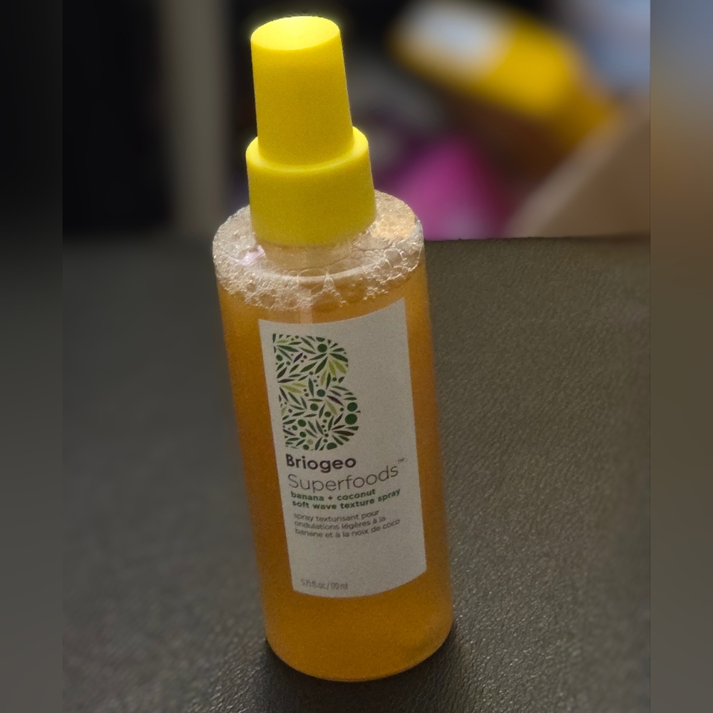 🍌🥥Briogeo Superfoods Banana +Coconut Soft Wave Texture Spray